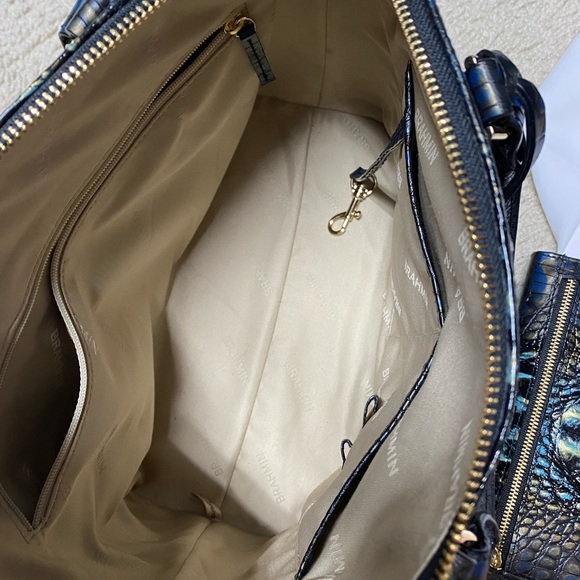 Brahmin petrol Duxbury  purse and wallet - Picture 6 of 6